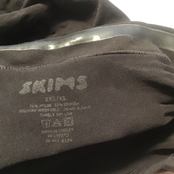 NIB DISCONTINUED SKIMS MINI SKIRT SHAPEWEAR - Picture 6 of 8